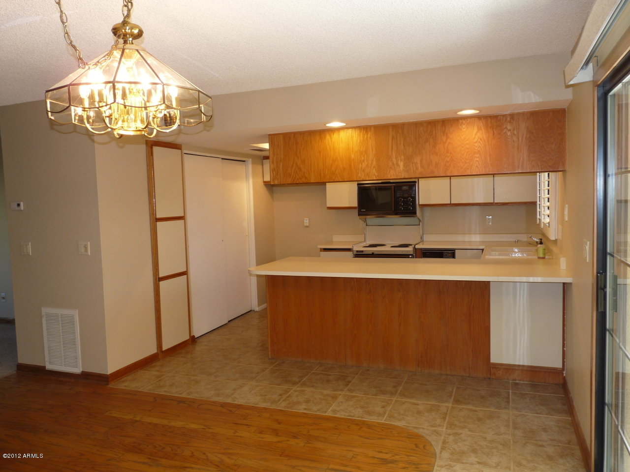 6957 East Osborn Road, Unit B Scottsdale, AZ 85251 - Photo 4 of 13 Kitchen 2