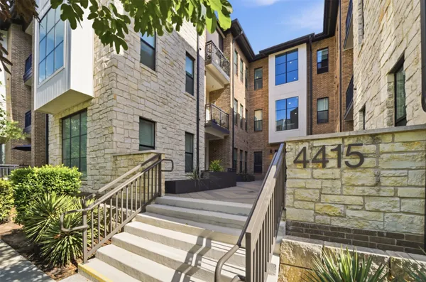 $3,600 | 4415 Jackson Avenue, Unit 4201, Austin, TX 78731
