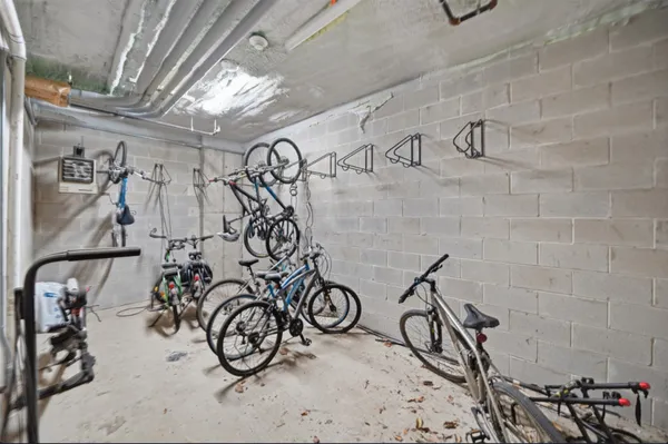 $3,600 | 4415 Jackson Avenue, Unit 4201, Austin, TX 78731
