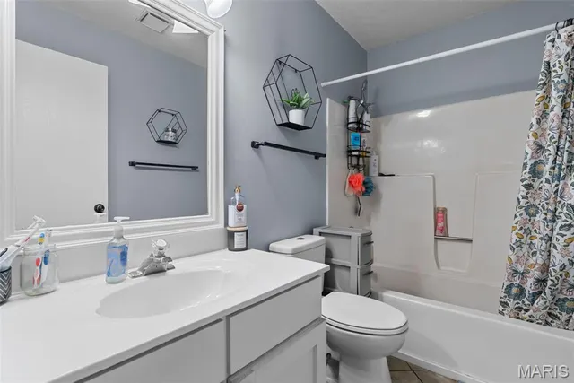 $1,150,000 | 8942-8948 Eden Avenue, Affton, MO 63123