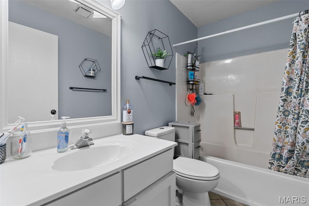 8942-8948 Eden Avenue Affton, MO 63123 - Photo 12 of 14