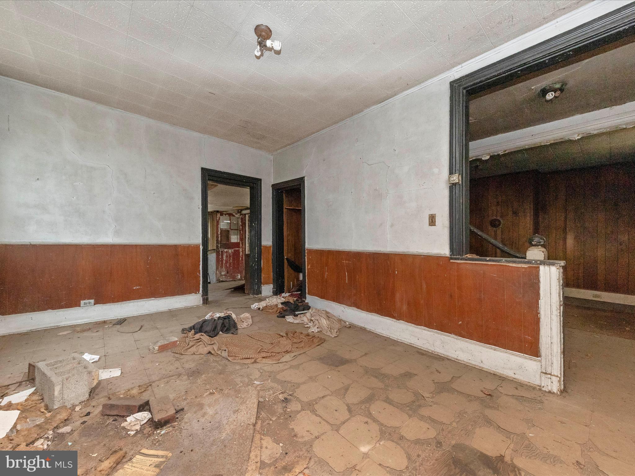 19821 Darnestown Road Beallsville, MD 20842 - Photo 9 of 44 a view of an empty room