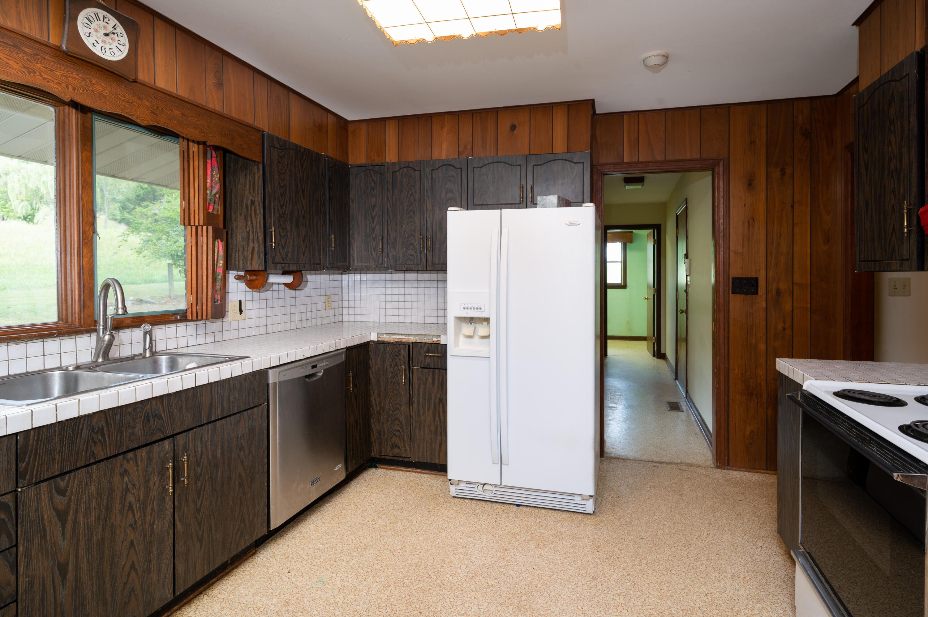 166 Ellis Road Blountville, TN 37617 - Photo 8 of 45 Ellis-3