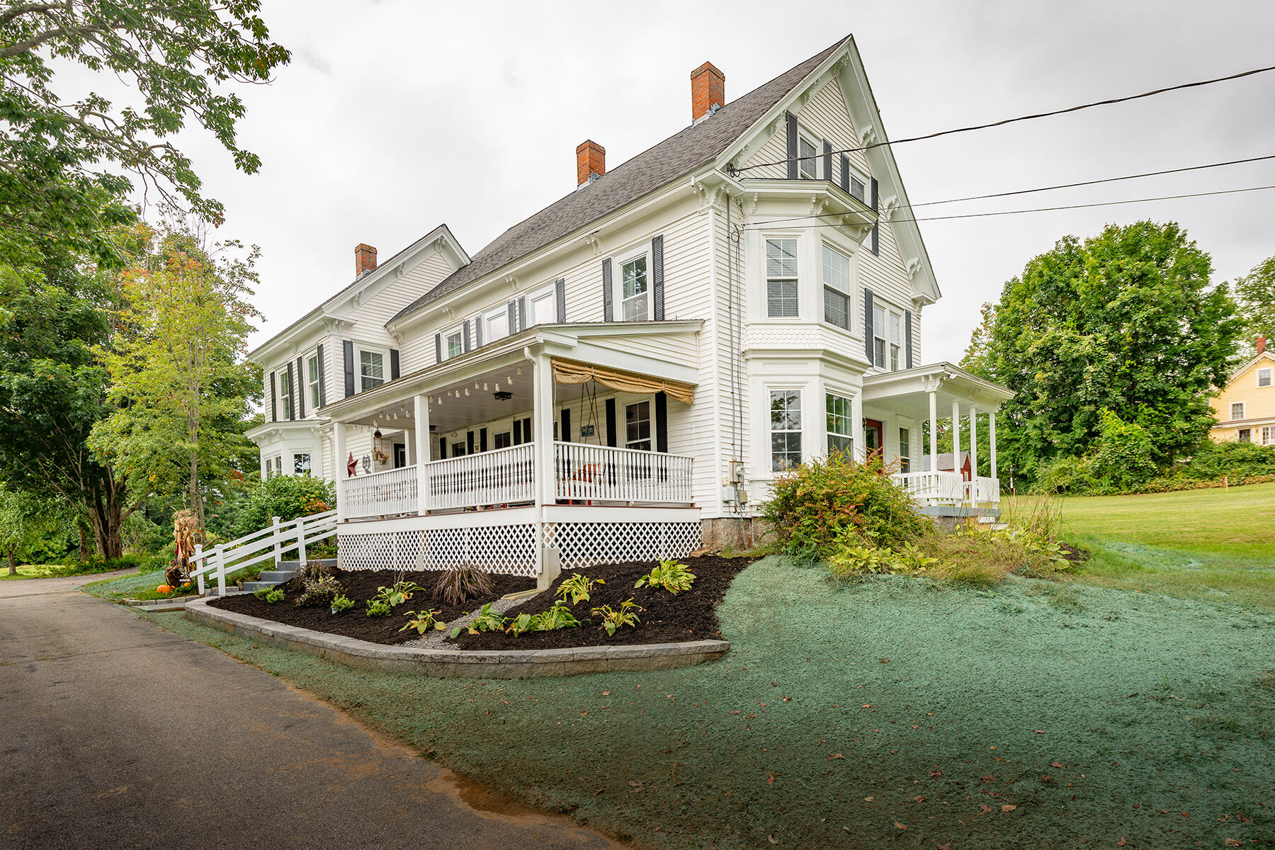 201 Lebanon Road North Berwick, ME 03906 - Photo 3 of 40 3 Front