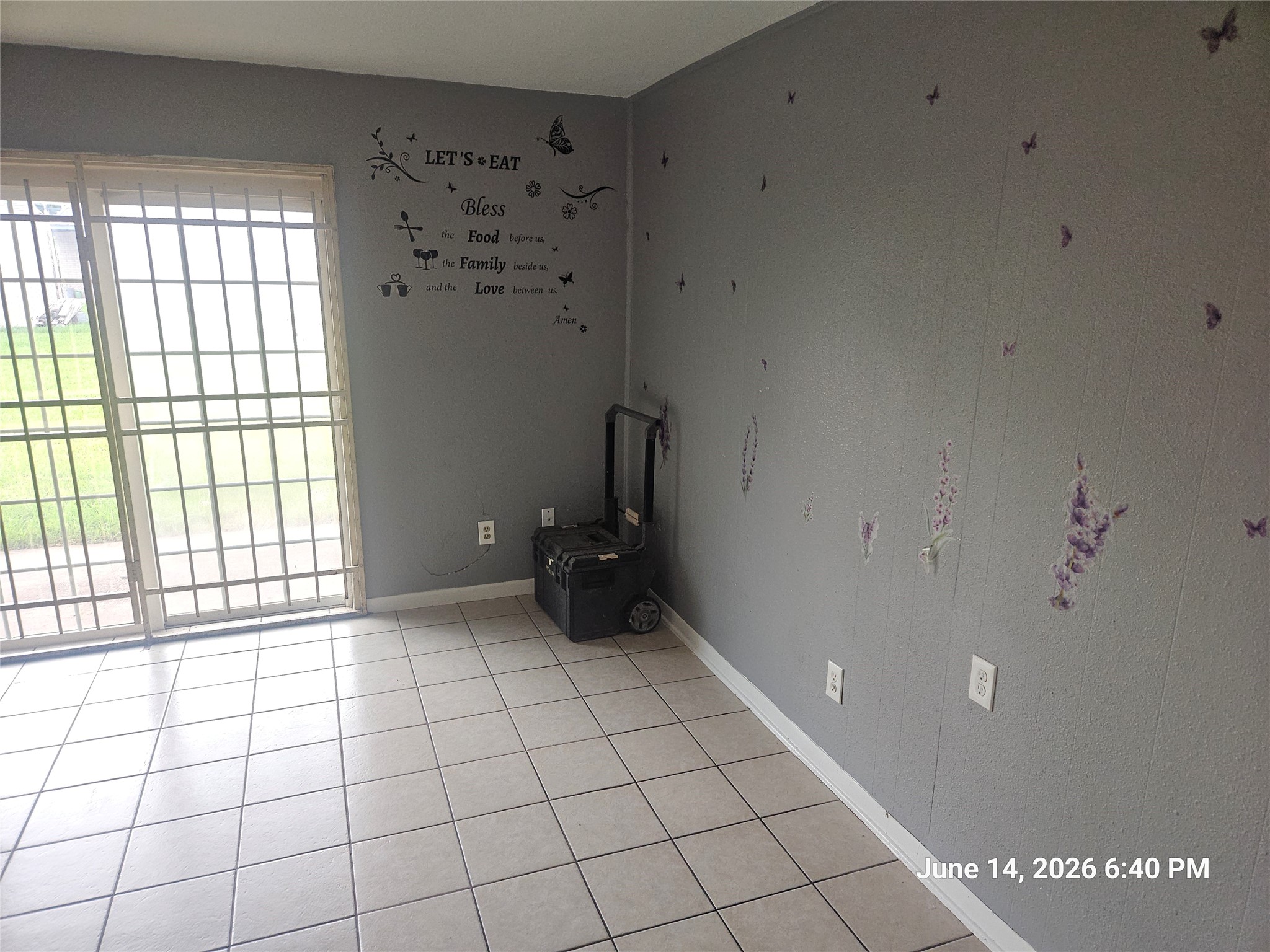 1534 Tarberry Road Houston, TX 77088 - Photo 4 of 16
