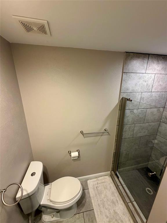 5100 Verde Valley Lane, Unit 234 Dallas, TX 75254 - Photo 14 of 15 2nd Bath