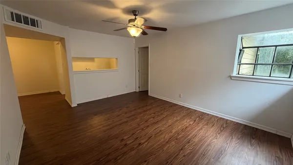 $1,600 | 10601 South Drive, Unit 107, Houston, TX 77099