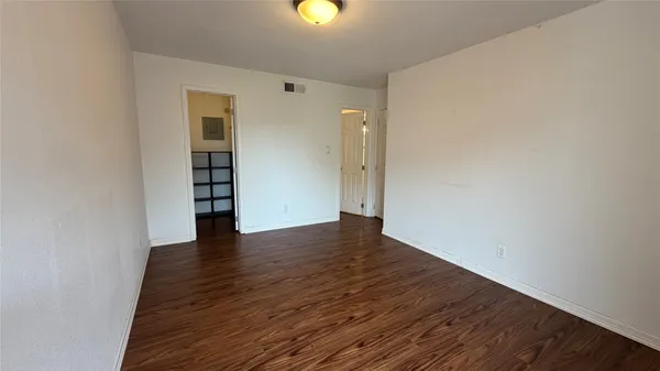 $1,600 | 10601 South Drive, Unit 107, Houston, TX 77099