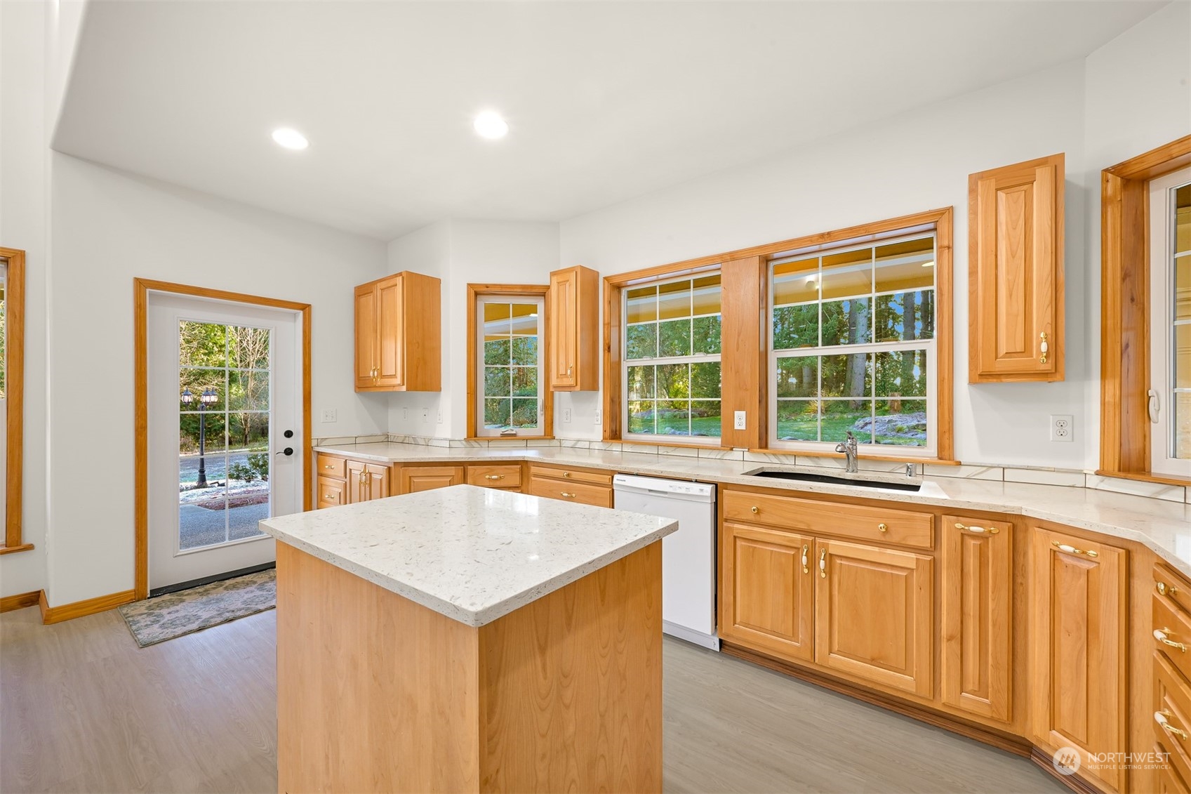 3988 Aldergrove Road Ferndale, WA 98248 - Photo 6 of 40