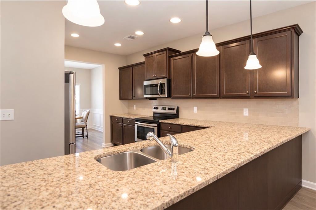 103 Prominence Court Canton, GA 30114 - Photo 5 of 27