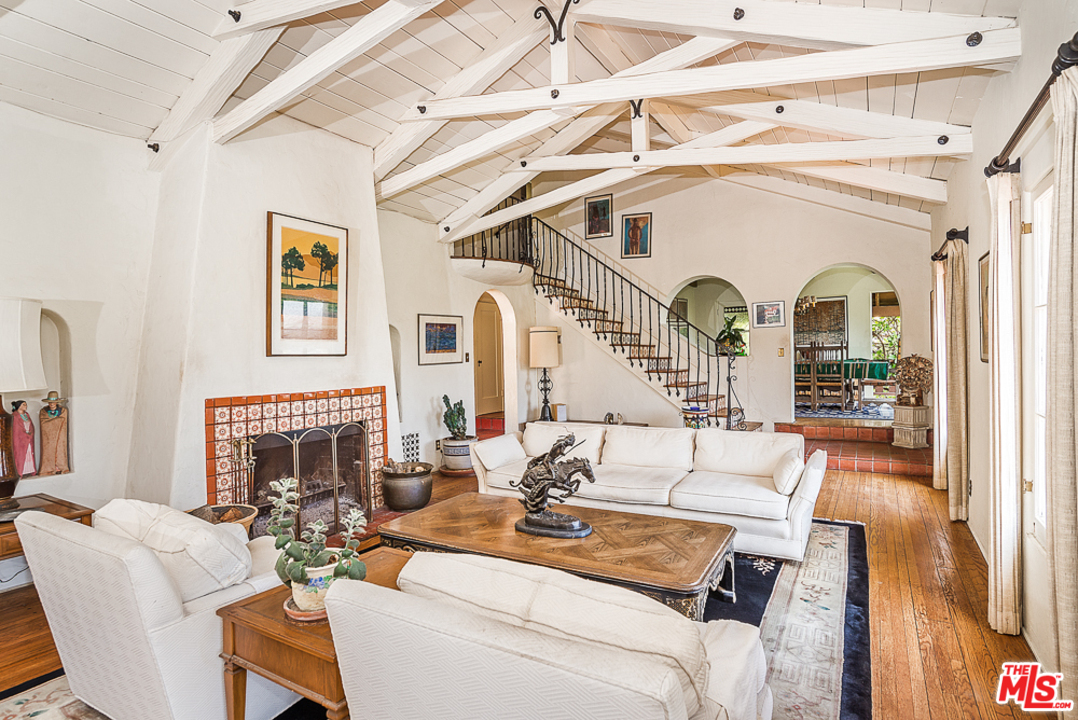 4768 Bryn Mawr Road Los Angeles, CA 90027 - Photo 3 of 12