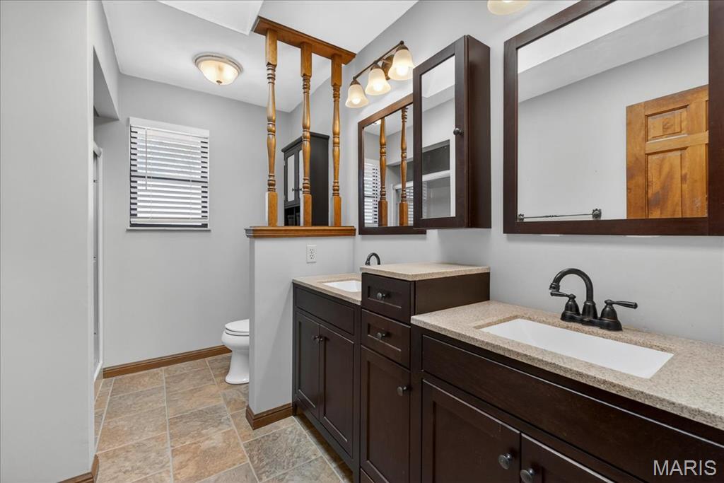 1005 Greentrail Court O'Fallon, IL 62269 - Photo 28 of 45