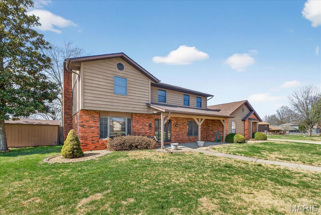 1005 Greentrail Court O'Fallon, IL 62269 - Photo 3 of 45