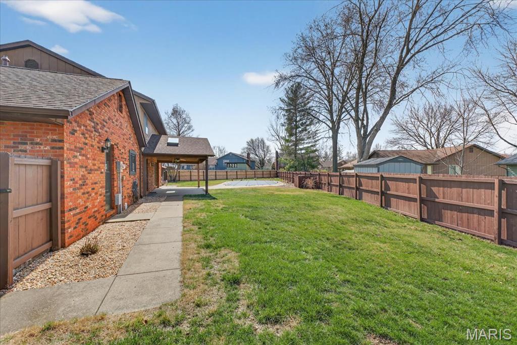 1005 Greentrail Court O'Fallon, IL 62269 - Photo 34 of 45