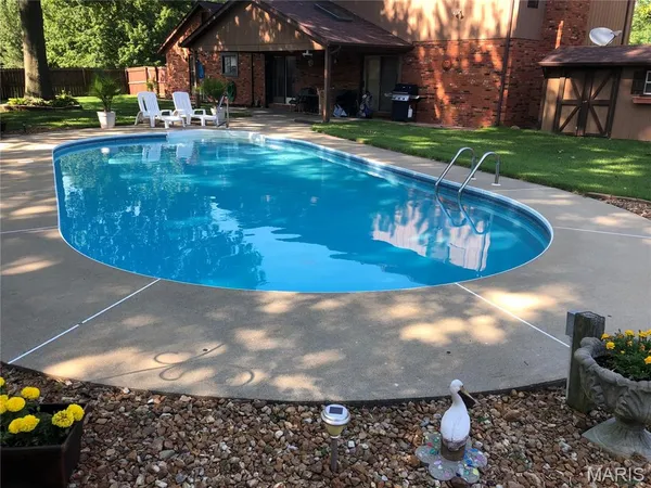 $400,000 | 1005 Greentrail Court, O'Fallon, IL 62269