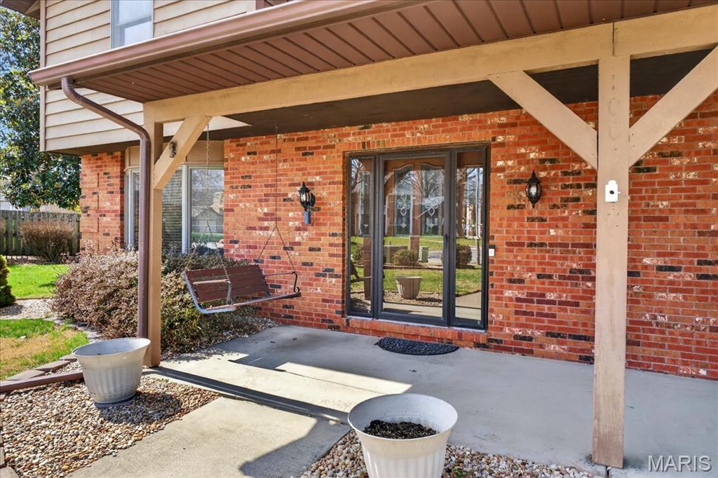 1005 Greentrail Court O'Fallon, IL 62269 - Photo 4 of 45
