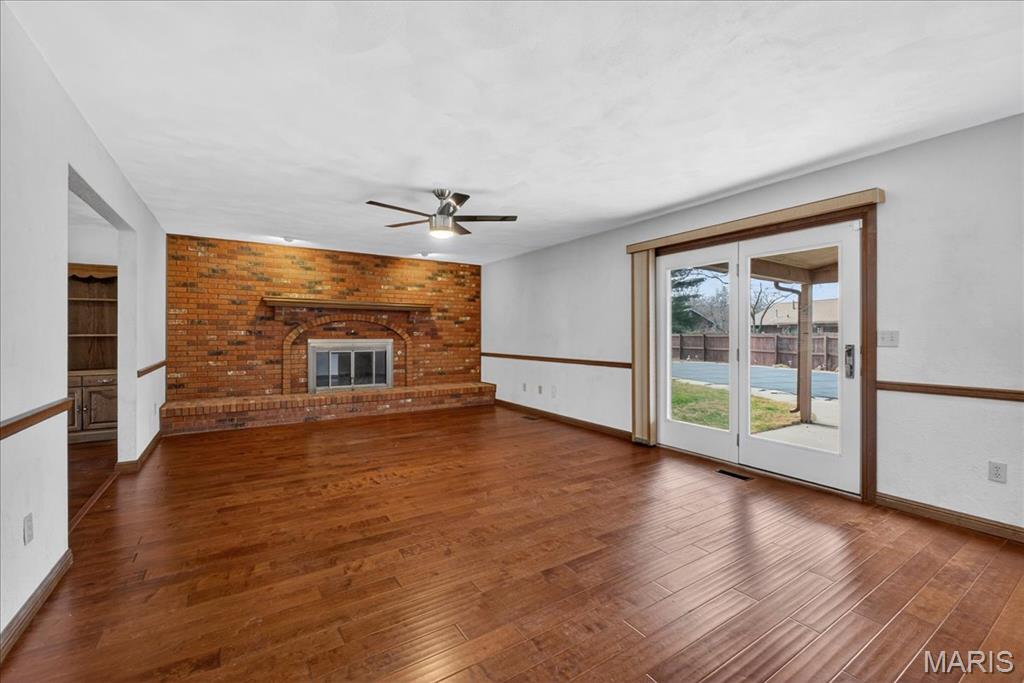 1005 Greentrail Court O'Fallon, IL 62269 - Photo 10 of 45