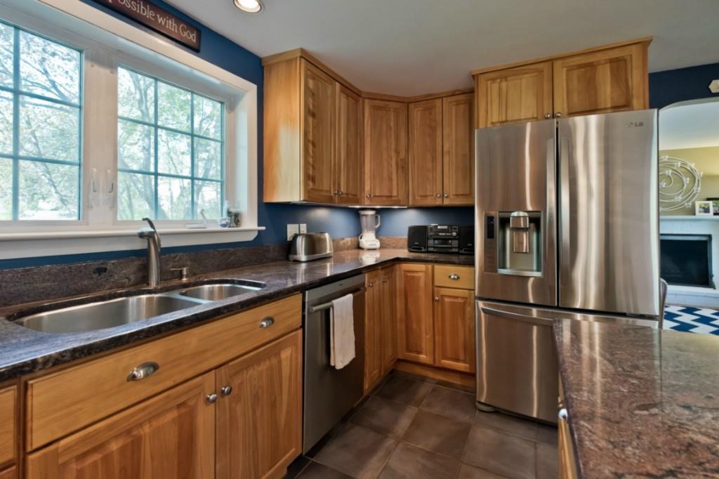 23 Bennett Road Yarmouth, ME 04096 - Photo 8 of 32 Photo