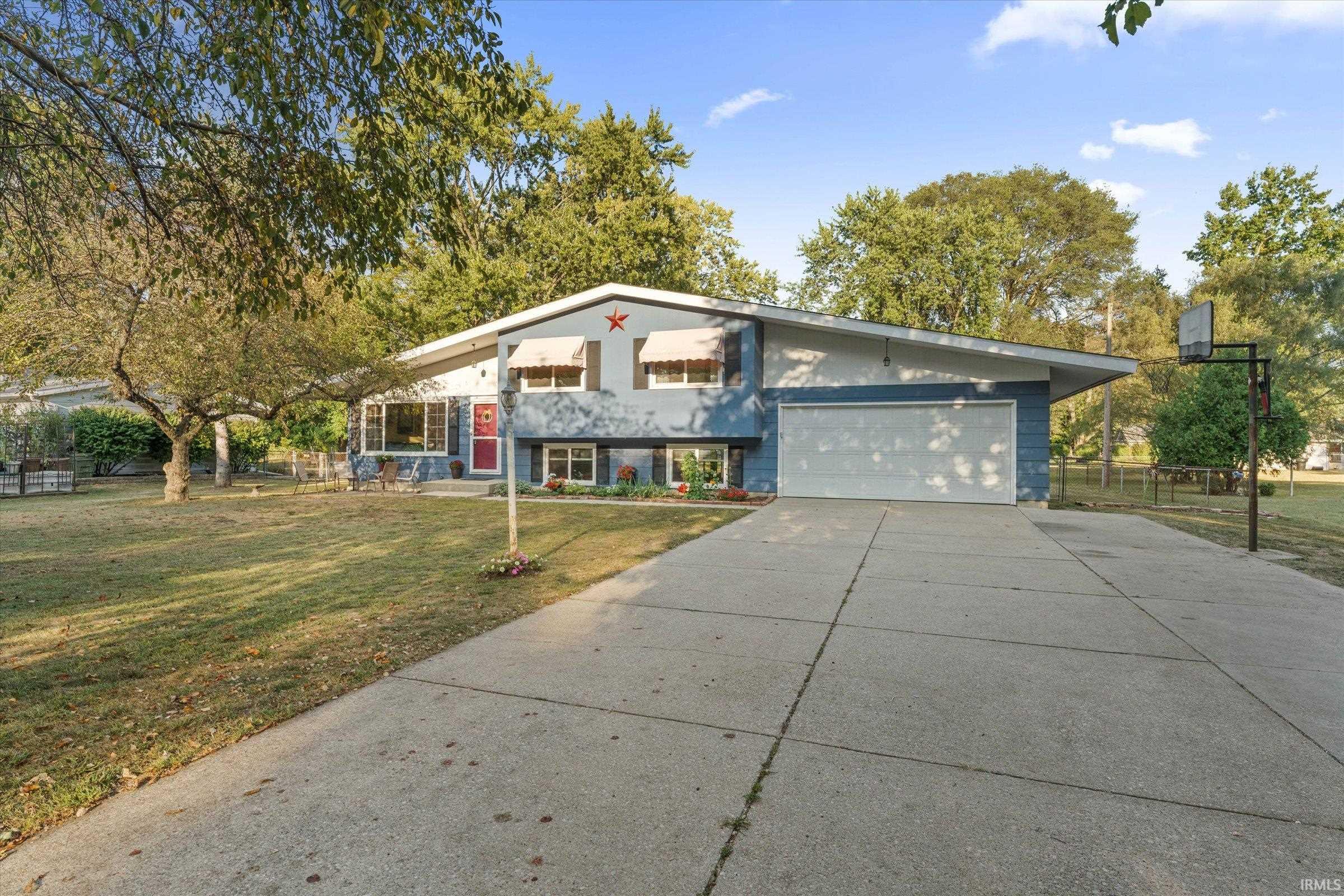 52954 Emmons Road South Bend, IN 46637 - Photo 3 of 35 Gallery Image 3
