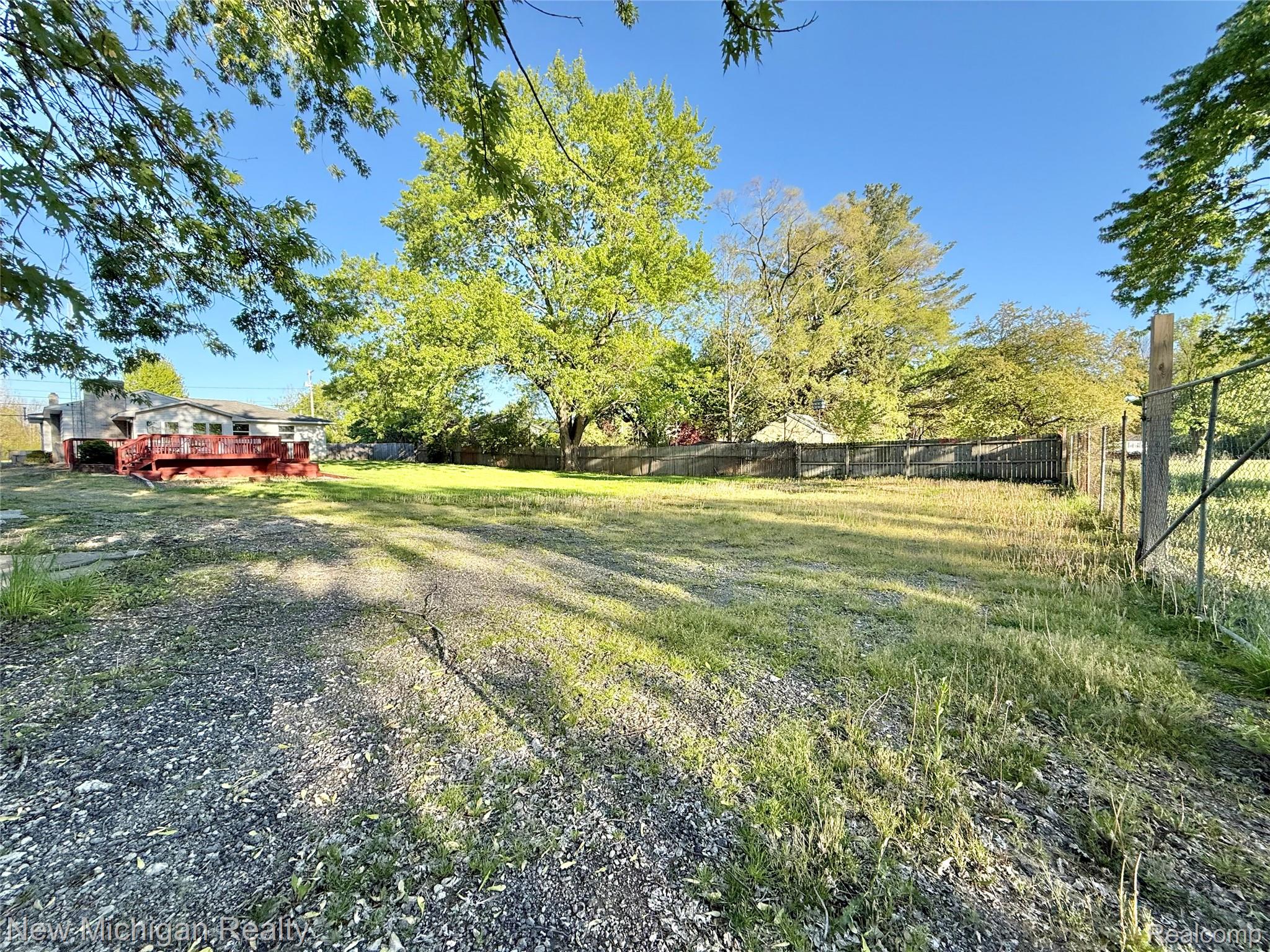 5288 Torrey Road Flint, MI 48507 - Photo 34 of 41 View of fenced backyard