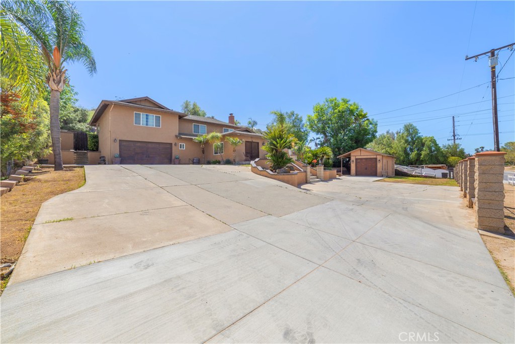 1080 First Street Norco, CA 92860 - Photo 5 of 36