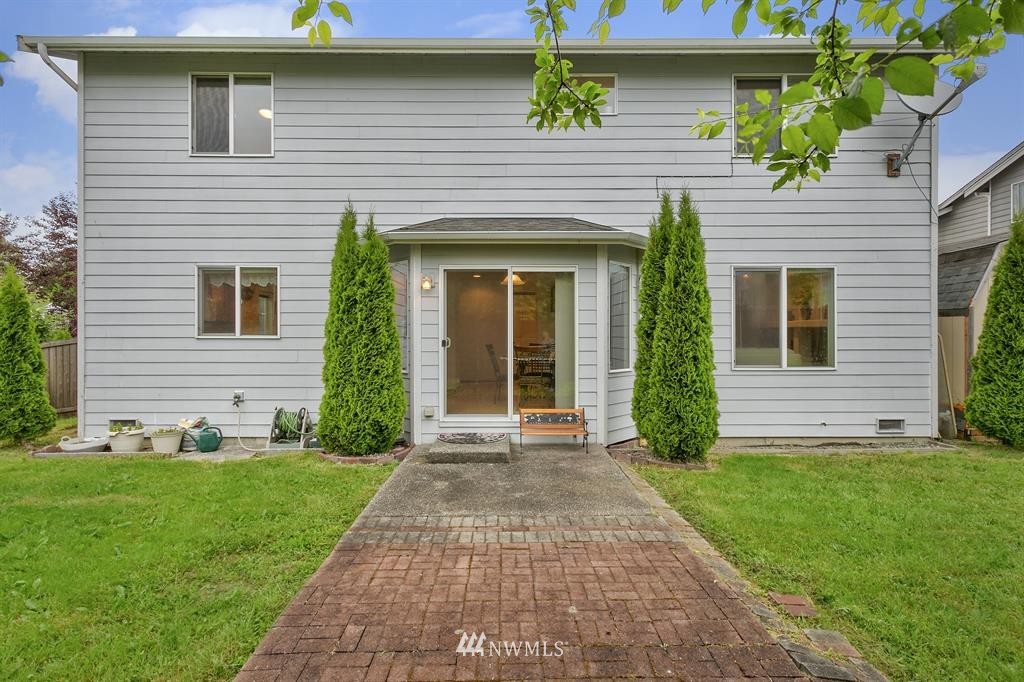 3122 179th Street Southeast Bothell, WA 98012 - Photo 3 of 22 Gallery Image 3