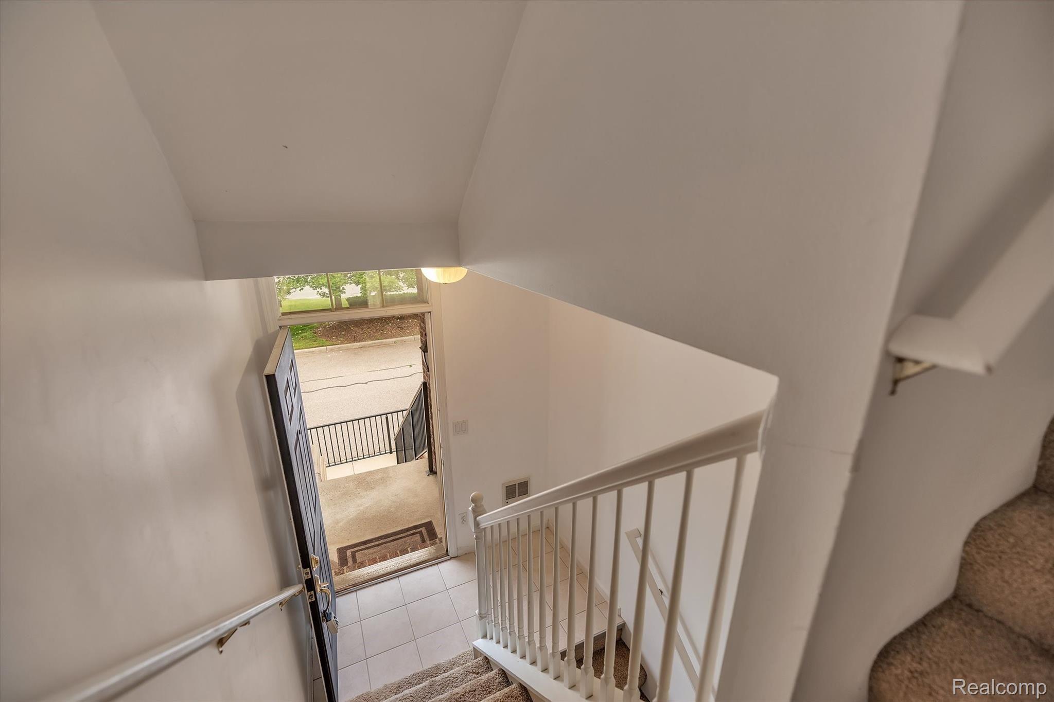 16810 Farmington Road Livonia, MI 48154 - Photo 8 of 41 09-16810-Farmington-Rd-WindowStill-Real-Estate-Photography-9.jpg