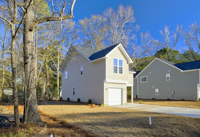 $320,800 | 118 Englewood Road, Goose Creek, SC 29445