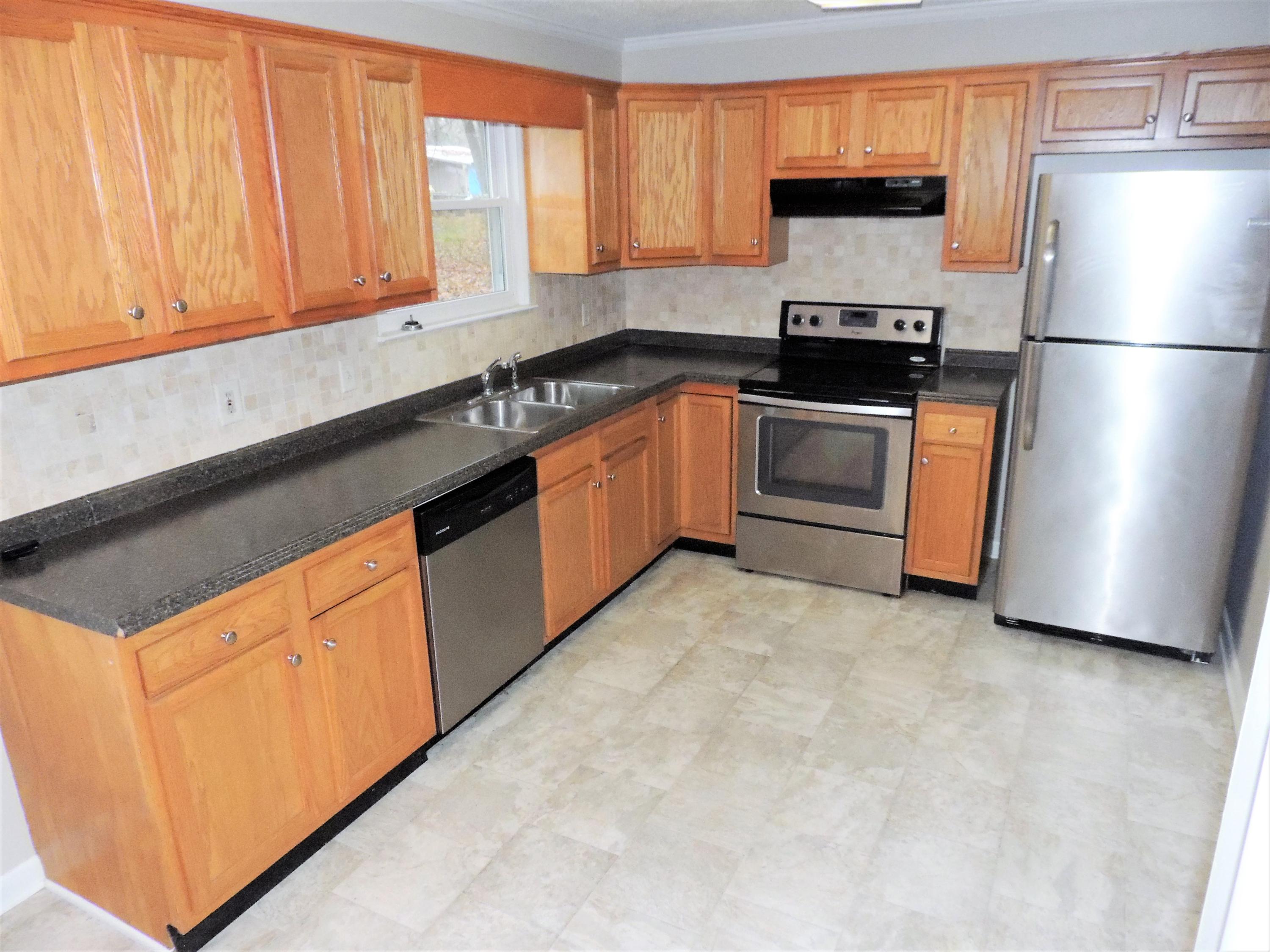 1630 North Chester Road Hixson, TN 37343 - Photo 4 of 9 DSCN5983