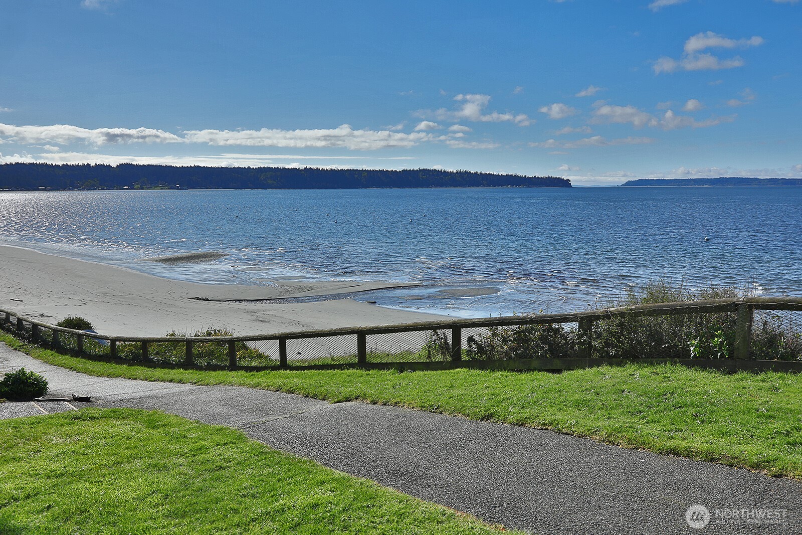 816 Old Beach Road, Unit 203 Freeland, WA 98249 - Photo 29 of 32