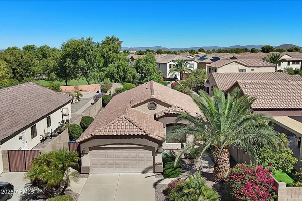 $450,000 | 2110 West Carol Ann Way, Phoenix, AZ 85023