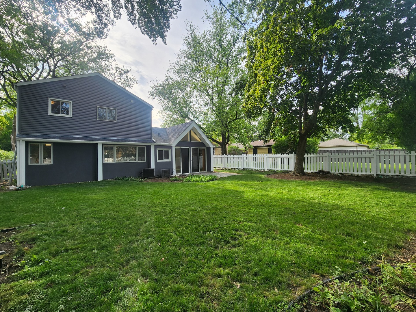 1017 Harms Road Glenview, IL 60025 - Photo 5 of 28 Gallery Image 5