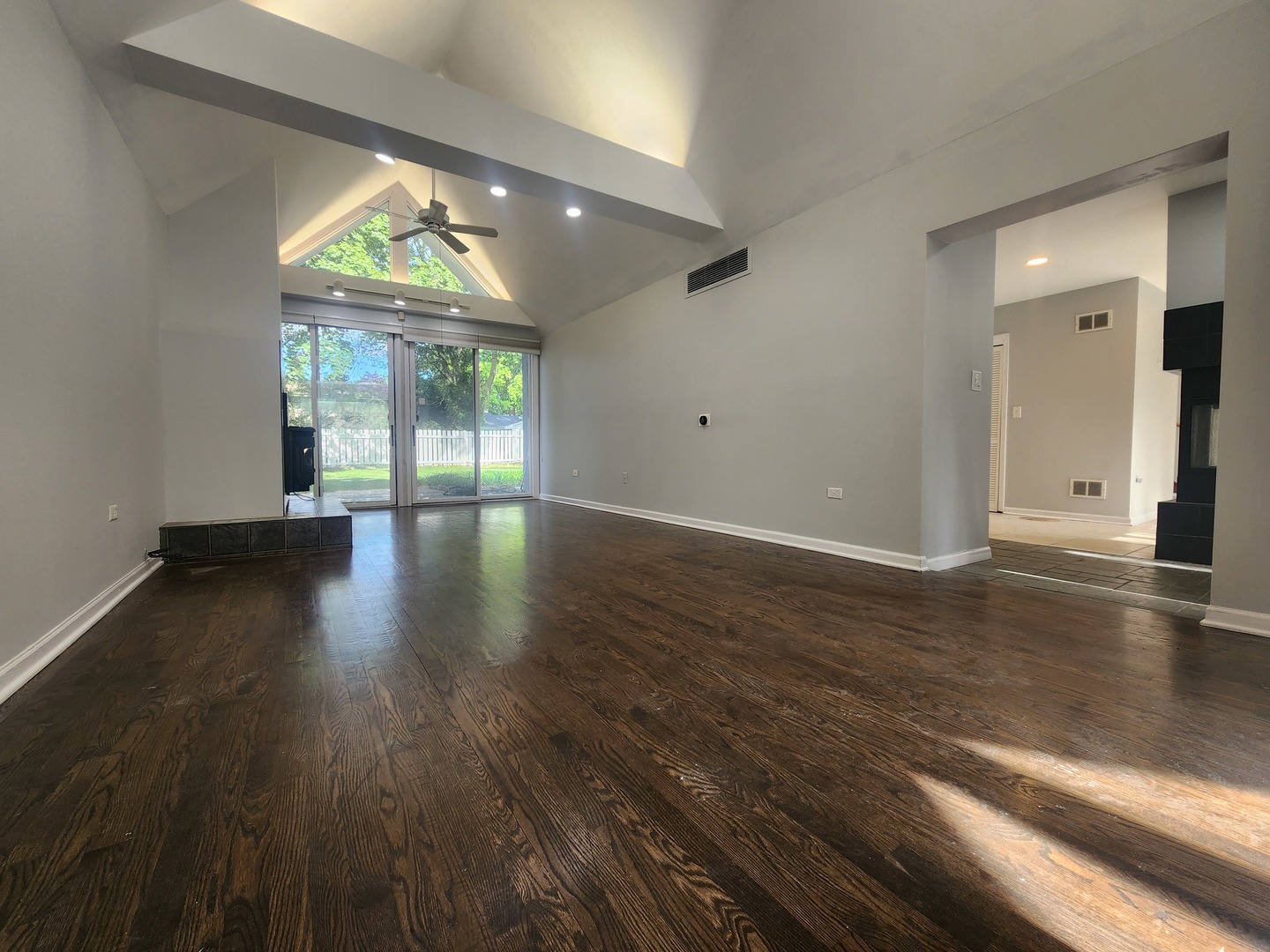 1017 Harms Road Glenview, IL 60025 - Photo 7 of 28 Gallery Image 7