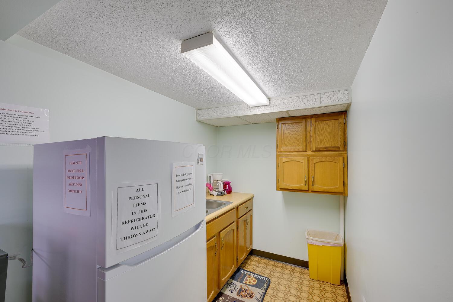 4145 Karl Road, Unit 223 Columbus, OH 43224 - Photo 29 of 31 4145 Karl Rd Columbus OH 43224-large-034