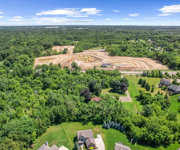 $595,000 | 27491 Pontiac Trail, South Lyon, MI 48178
