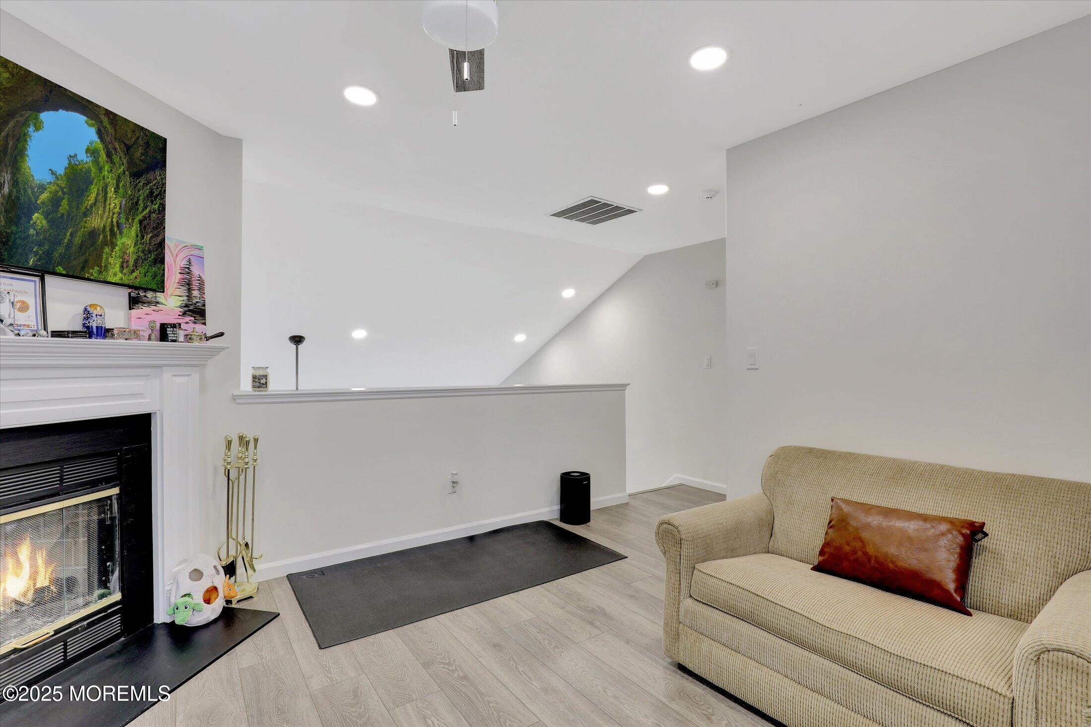 75 Winthrop Road, Unit 75D Monroe Township, NJ 08831 - Photo 29 of 55 29-Loft