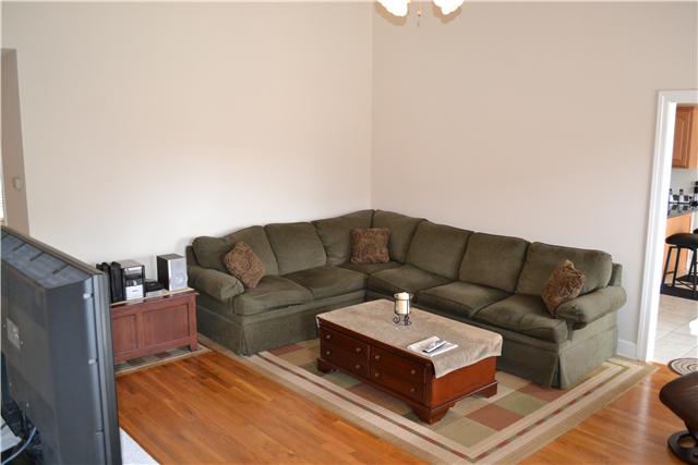 808 Renaissance Avenue Murfreesboro, TN 37129 - Photo 2 of 16 living room with hardwood floors