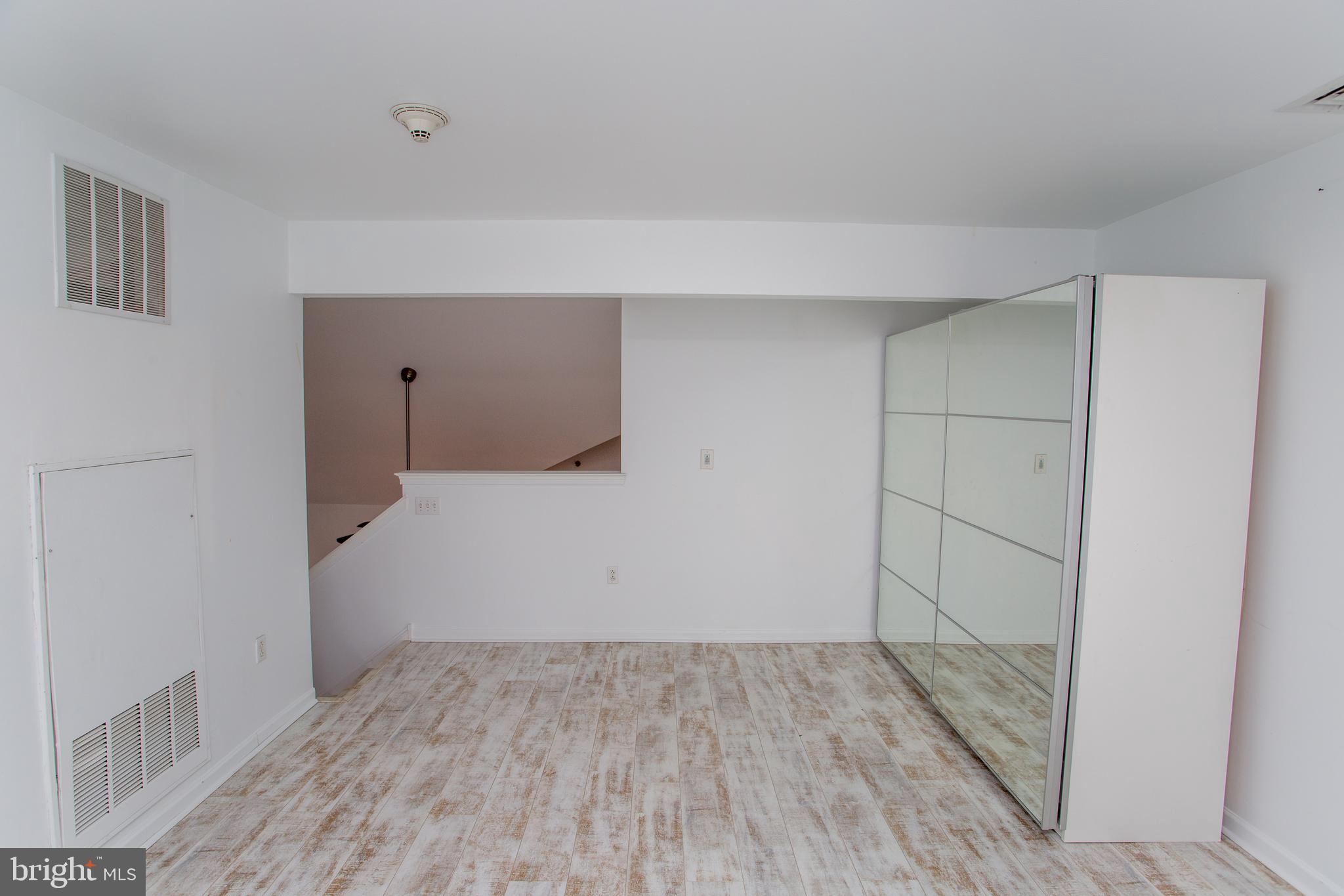 523 Carson Terrace Huntingdon Valley, PA 19006 - Photo 27 of 55 a view of room