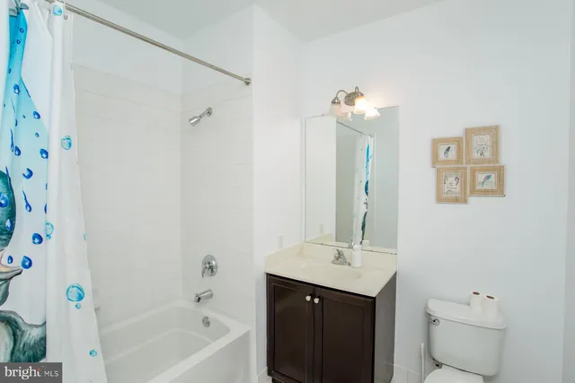 $429,000 | 523 Carson Terrace, Huntingdon Valley, PA 19006