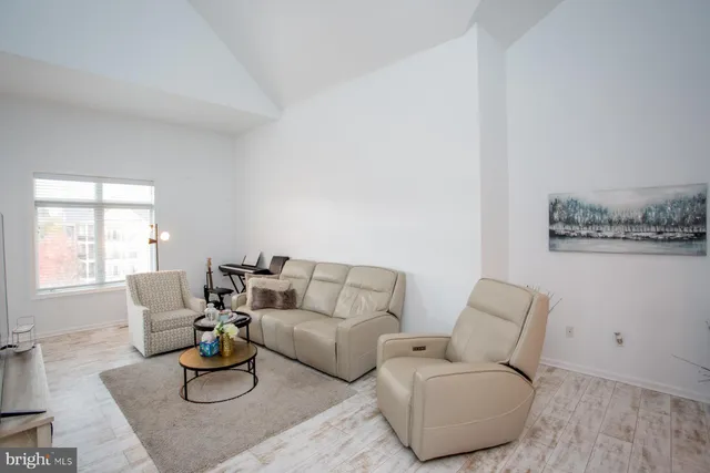 $429,000 | 523 Carson Terrace, Huntingdon Valley, PA 19006