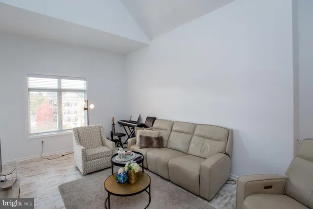 $429,000 | 523 Carson Terrace, Huntingdon Valley, PA 19006