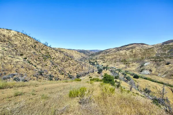 a view of mountain view with mountains