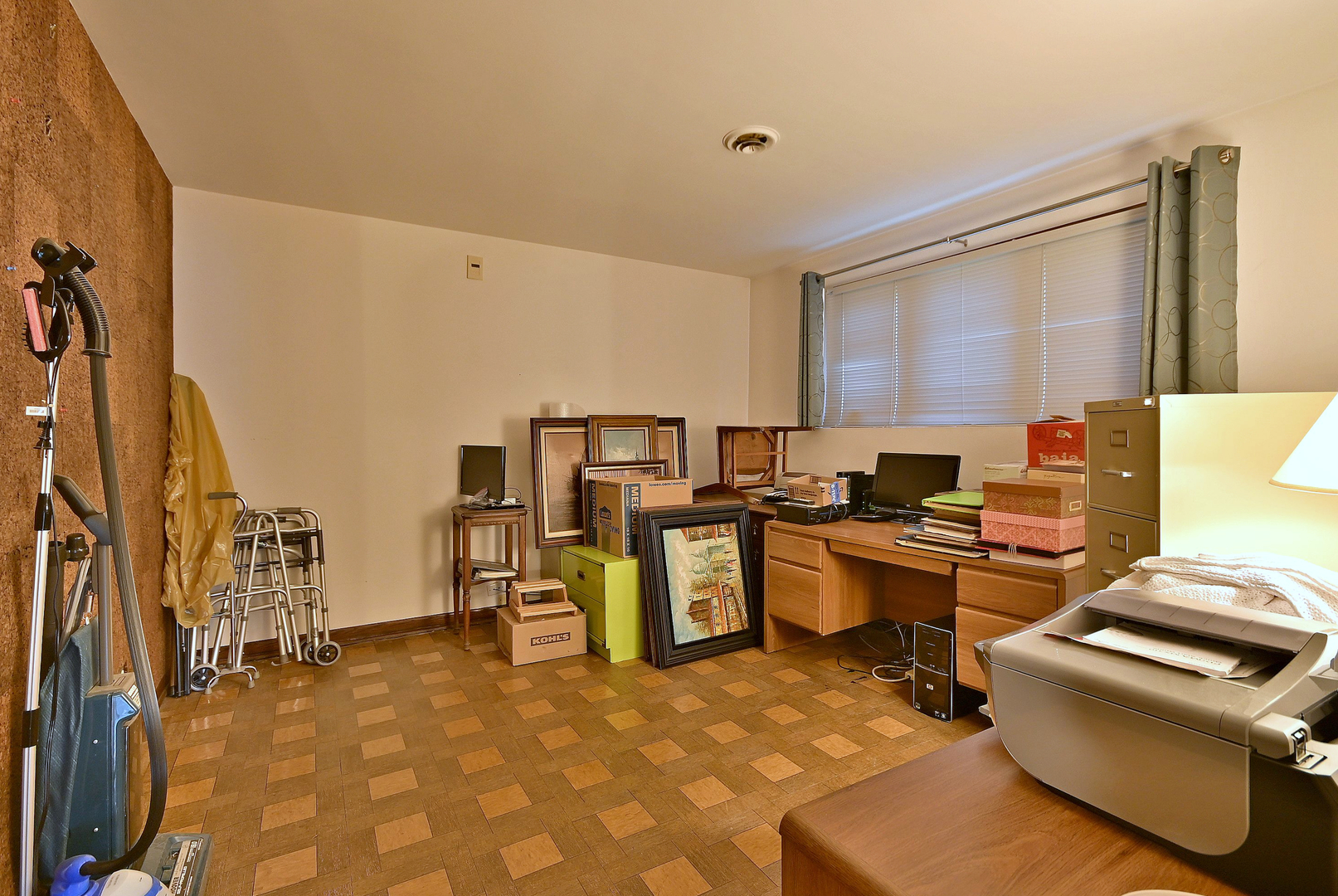 7976 Clarendon Hills Road Willowbrook, IL 60527 - Photo 35 of 41 a view of a workspace with furniture