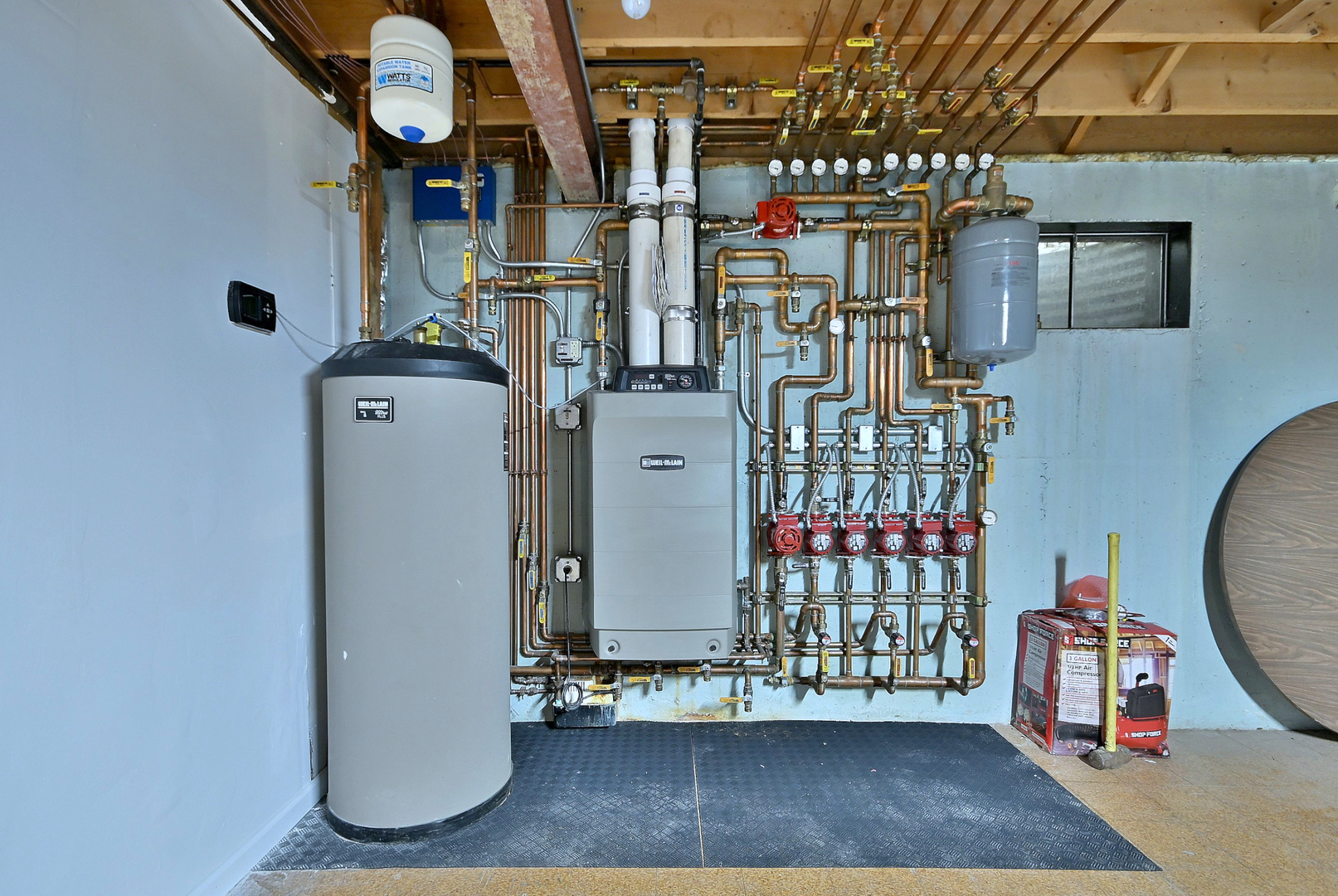 7976 Clarendon Hills Road Willowbrook, IL 60527 - Photo 37 of 41 a view of entryway and hall with wooden floor