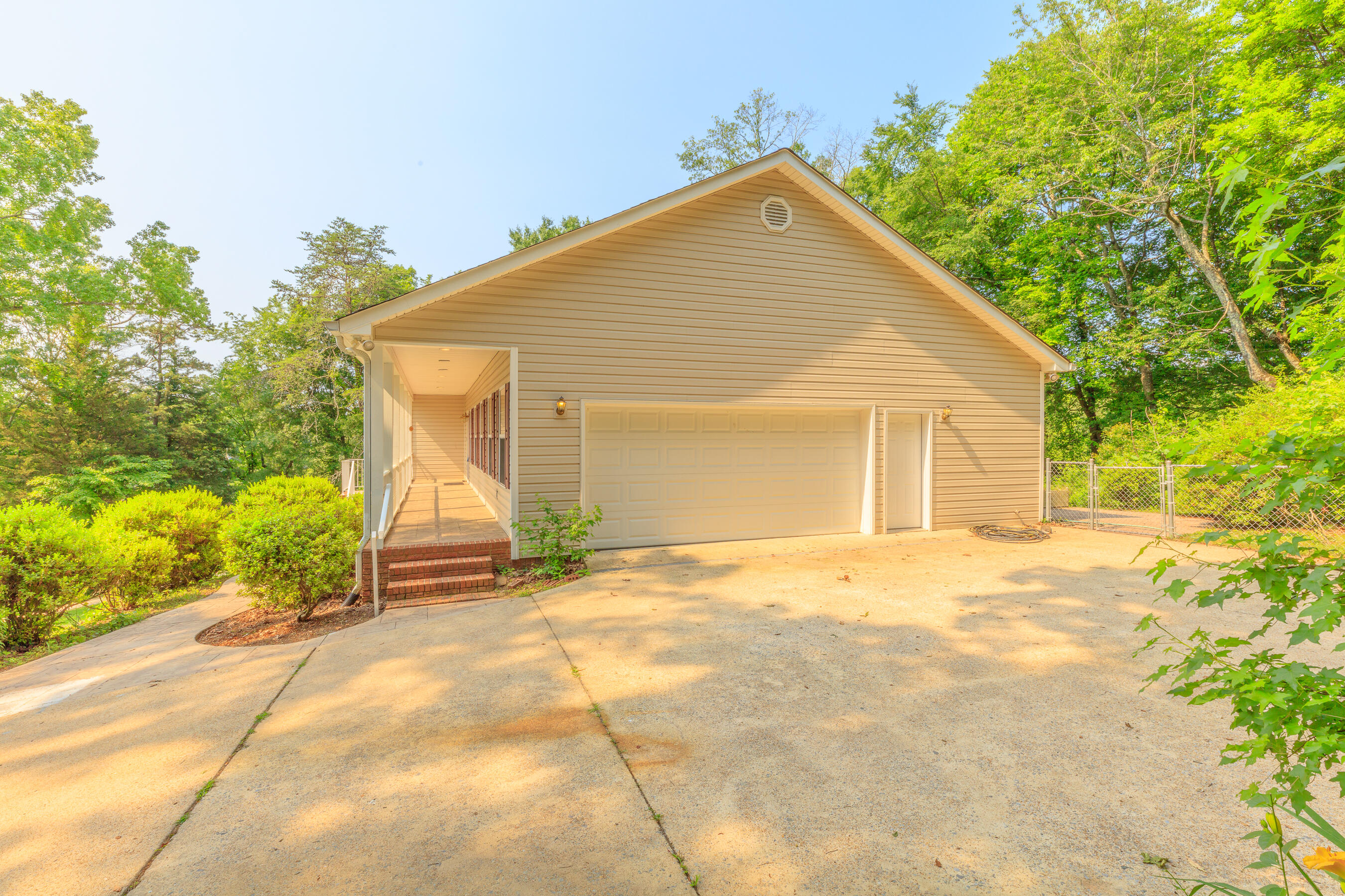 7909 North Dent Road Hixson, TN 37343 - Photo 7 of 54 7909 Dent N HD-17