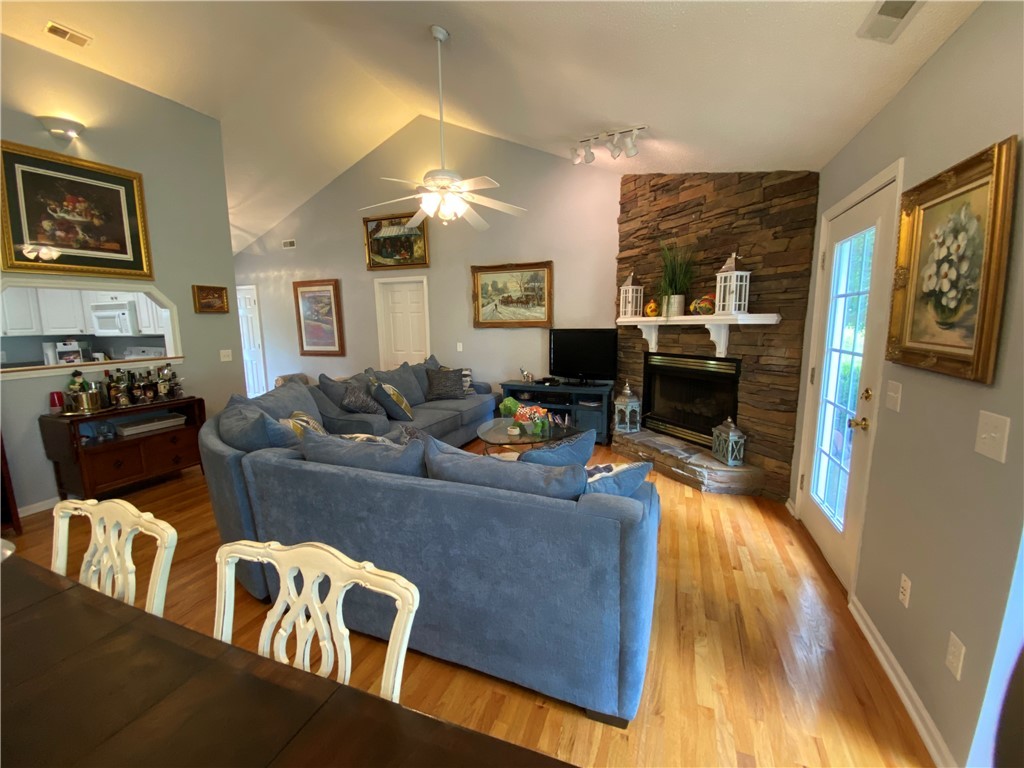 395 Springbrook Road Walhalla, SC 29691 - Photo 9 of 48 Gallery Image 9