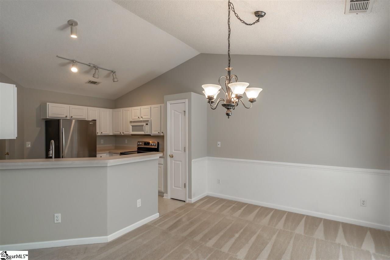 334 Highgate Circle Greer, SC 29650 - Photo 4 of 20 Gallery Image 4