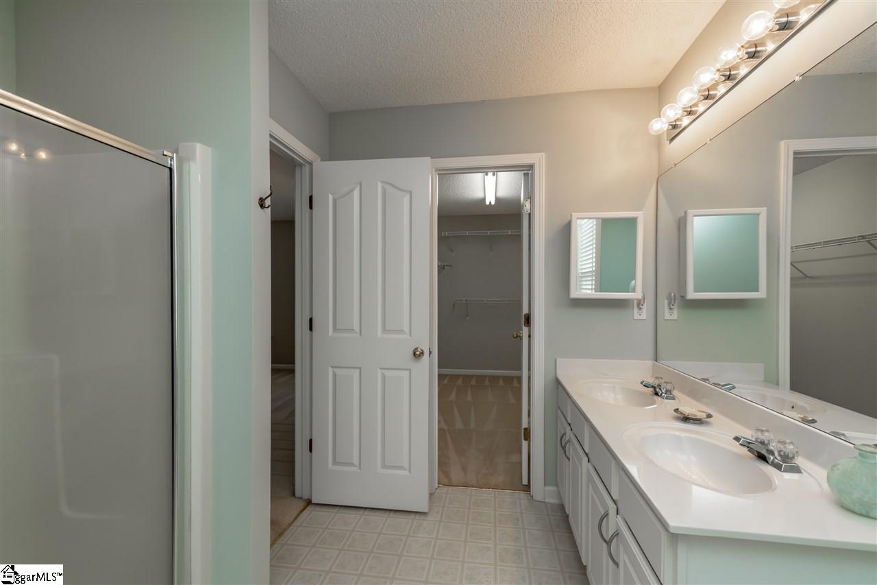 334 Highgate Circle Greer, SC 29650 - Photo 10 of 20 Gallery Image 10