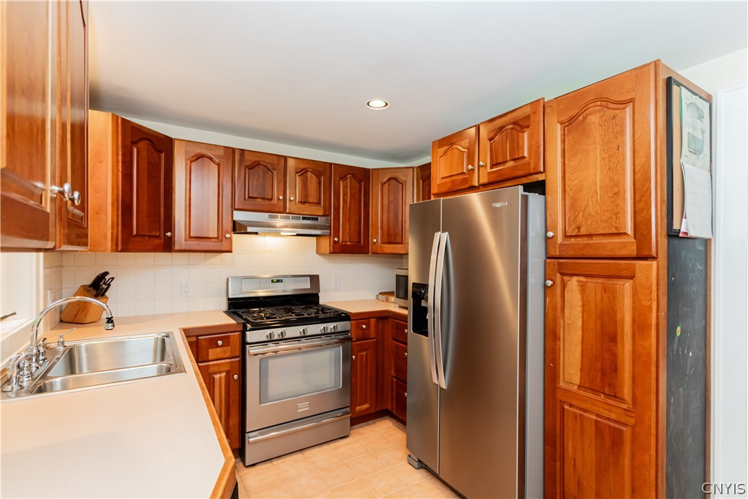 609 Sycamore Terrace DeWitt, NY 13214 - Photo 23 of 50