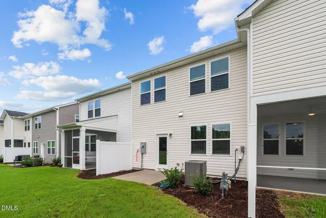 $1,600 | 45 Village Edge Drive, Lillington, NC 27546